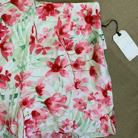 Floral shorts from Leith. NWT - Picture 2 of 6